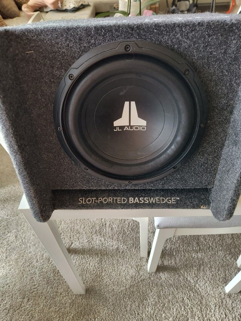 JL audio 10” BassWedge