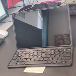 Lenovo 10E Chromebook Tablet + Keyboard Folio