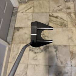 Odyssey Putter with Cover