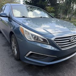 2017 Hyundai Sonata – Clean Title – Runs Great 