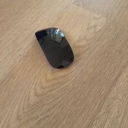 Apple - Magic Mouse - Multi-Touch Surface (Lightning Port) 