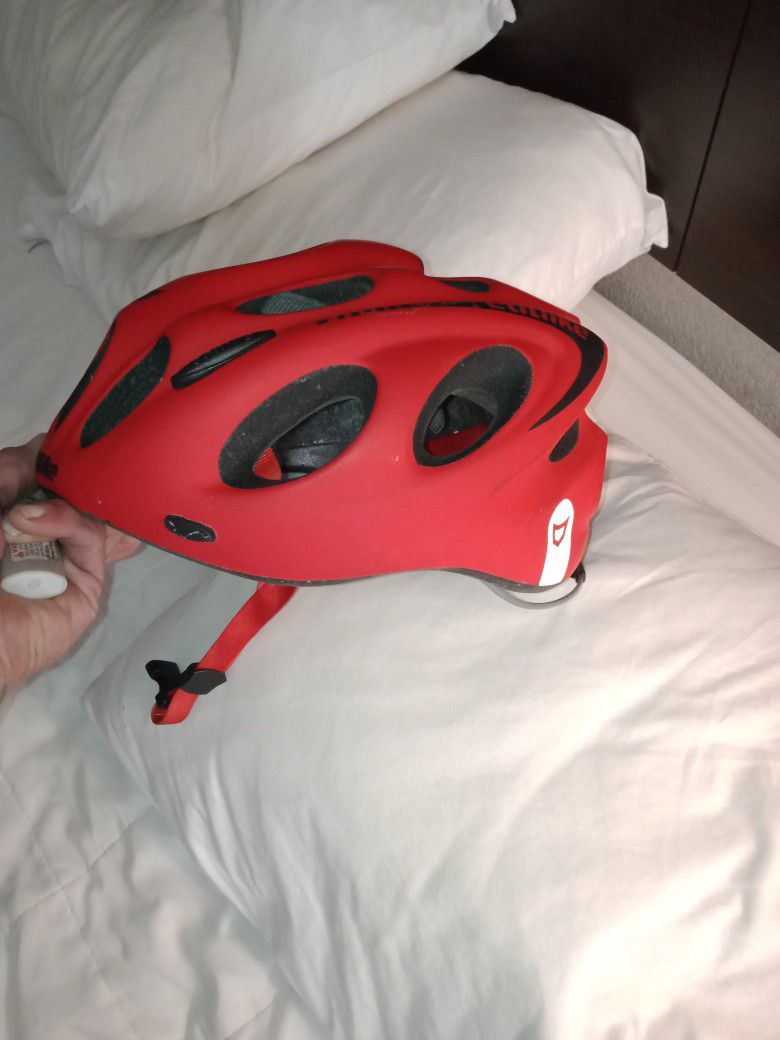 Catlike Bike Helmet $60 Cost Over 250 New