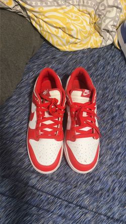 red dunks low (size 9)