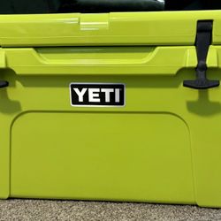 YETI Tundra 45 Cooler 