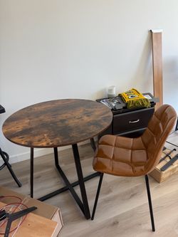 Round Wood Dining Table and Leather Chairs