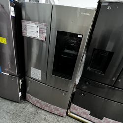 NEW SAMSUNG FAMILY HUB FRIDGE