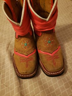 Toddler girl boots. For 2 year old.