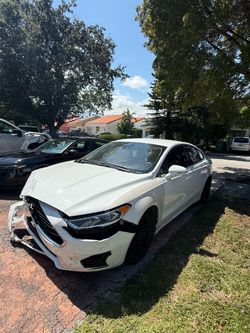 2020 Ford fusion se