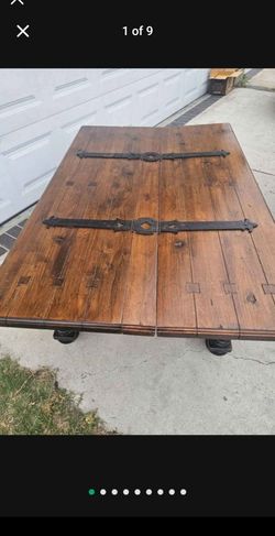 Caffe table rustic designed nice condition