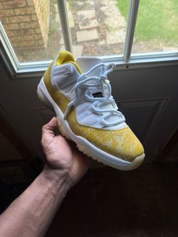 Jordan 11 "lows" Python yellows