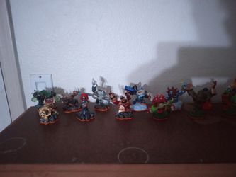 Skylanders Giants Bundle (READ DESCRIPTION FOR PRICES)