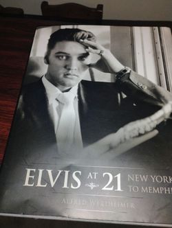 Elvis Photo Book Excellent Condition 