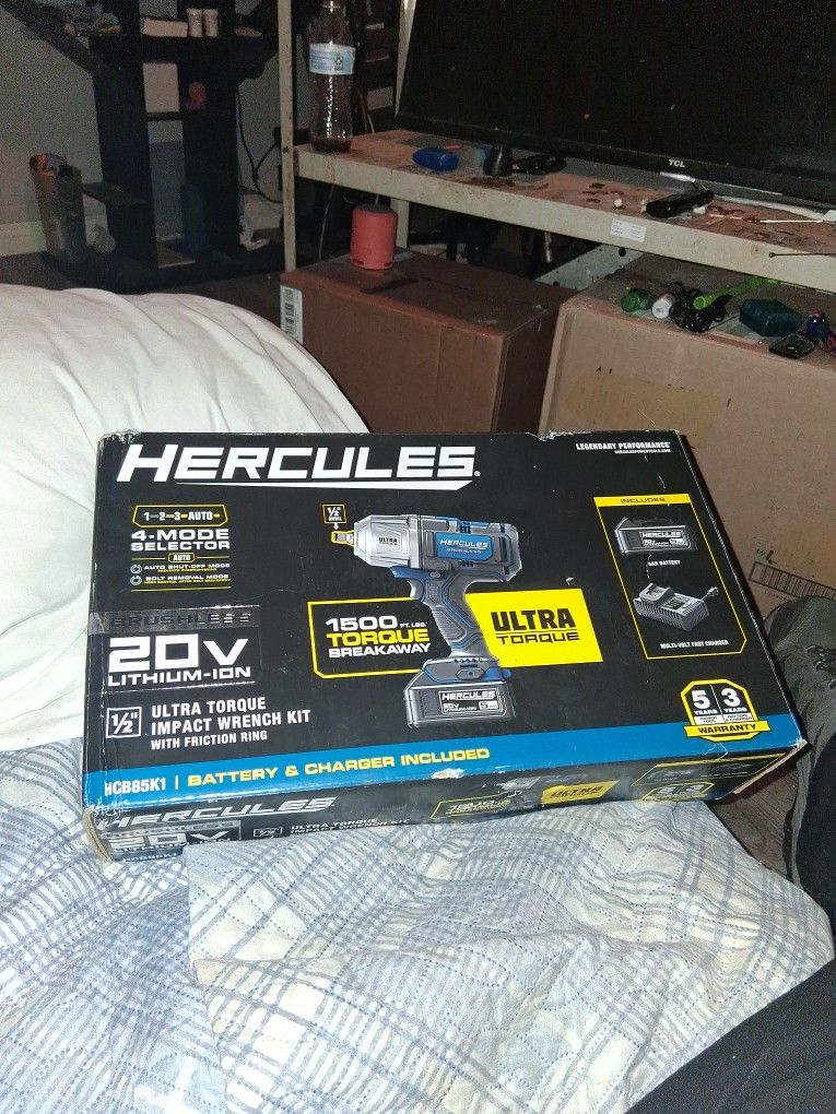 New In Box 1500 Torque Breakaway Impact Battery And Charger Included 