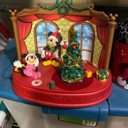 Ruz Disney Mickey Minnie & Donald Musical Christmas Holiday Tree Light Up Stage