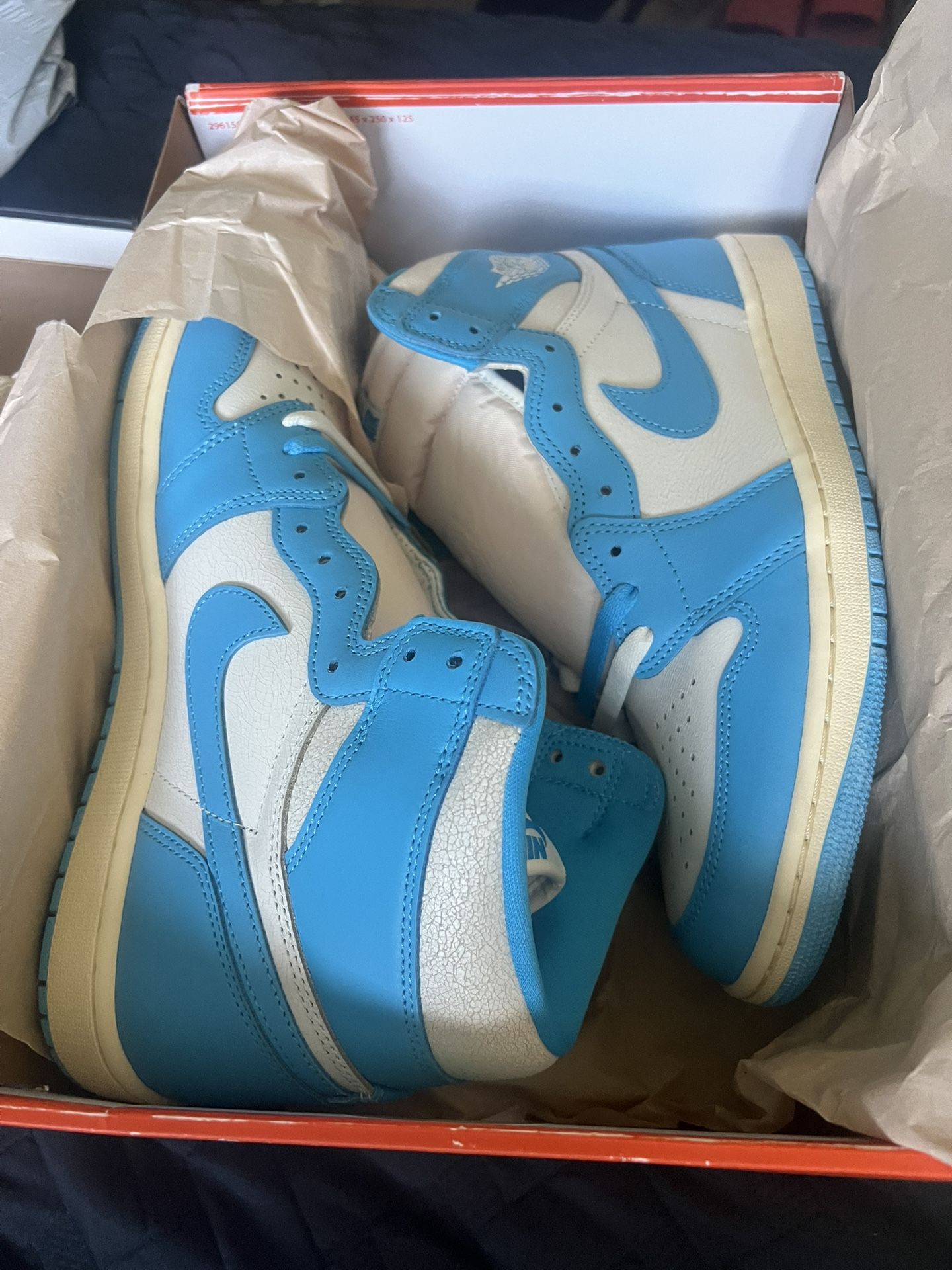 Jordan 1 Unc