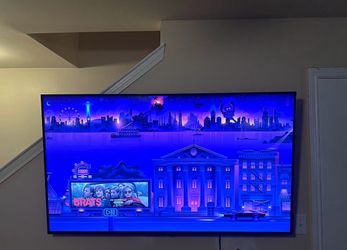 65 inch onn Roku tv like new