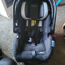 Graco Snugride 35 Lite LX And Snugride 35 LX