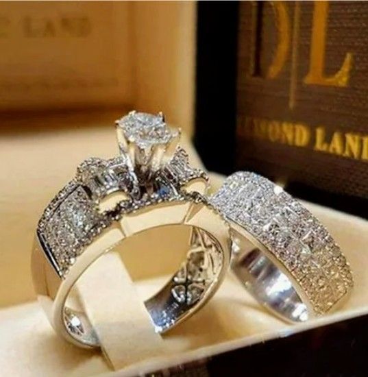 Beautiful 2ct Diamond White Gold Ring Set