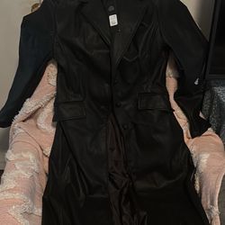 Leather Long Coat in black