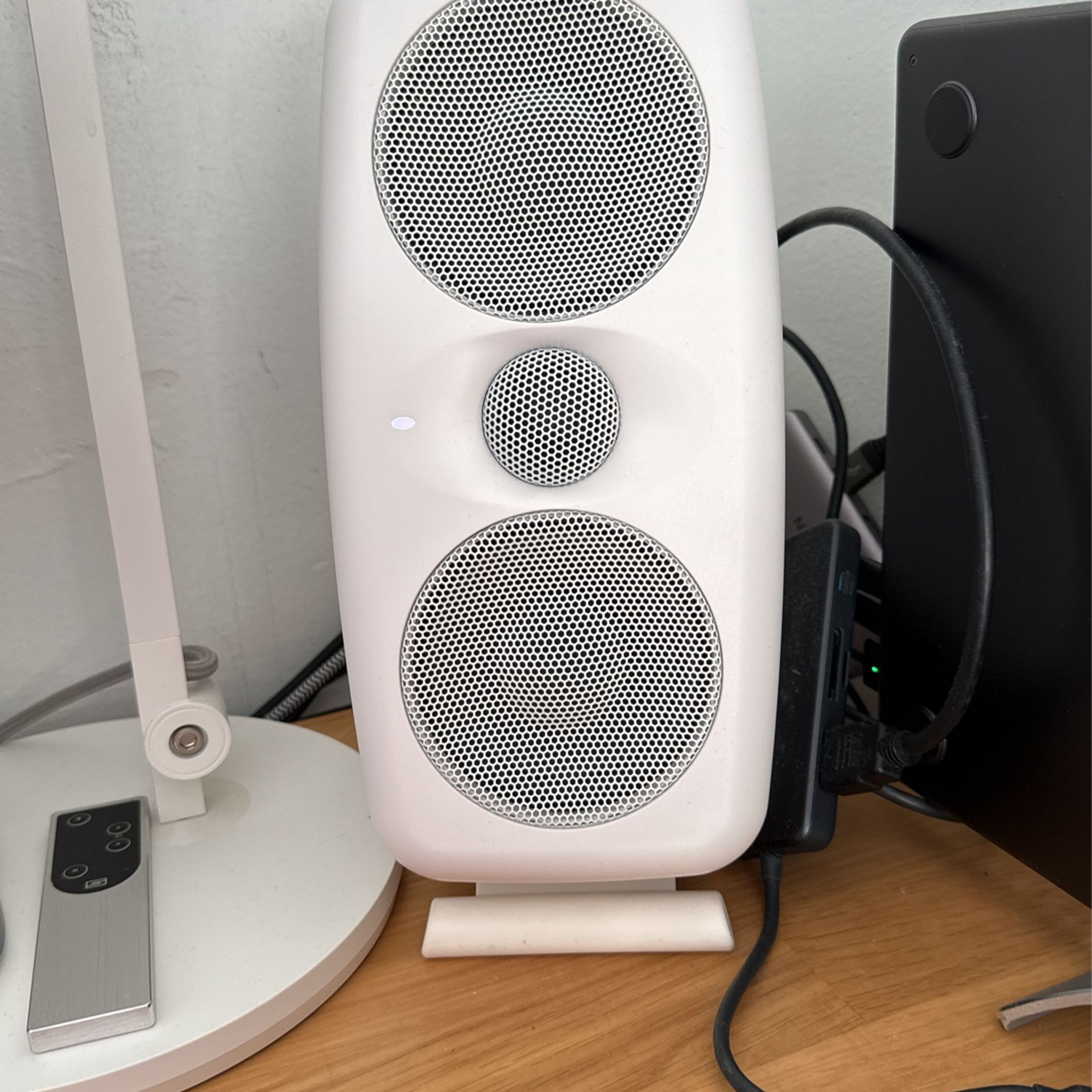 Pair Of IK Multimedia iLoud MTM Studio Monitor Powered Speakers