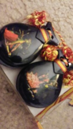 NEW VINTAGE SPAINISH CASTANETS