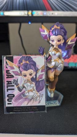 Prestige K/DA All Out Kai'sa Pop Mart Figure 