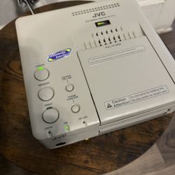 JVC MultiMedia Printer GV-P2T
