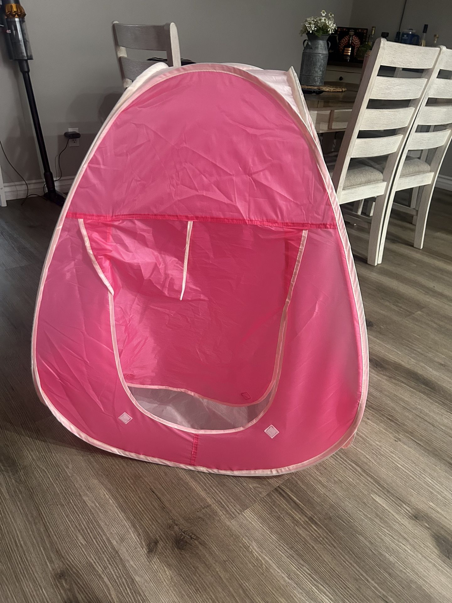 Foldable Tent