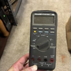Fluke ET-88 DMM Automotive Meter