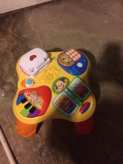 Kids toy play music