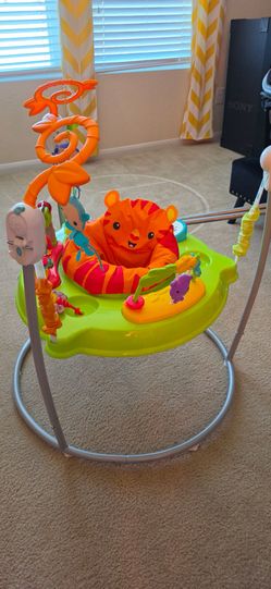 Fisher-Price Baby Bouncer Tiger Time Jumperoo Musical Activity Center with Lights Sounds & Developmental Toys