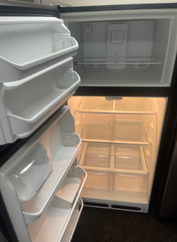 Frigidaire Top Freezer Fridge – Stainless, clean and ready