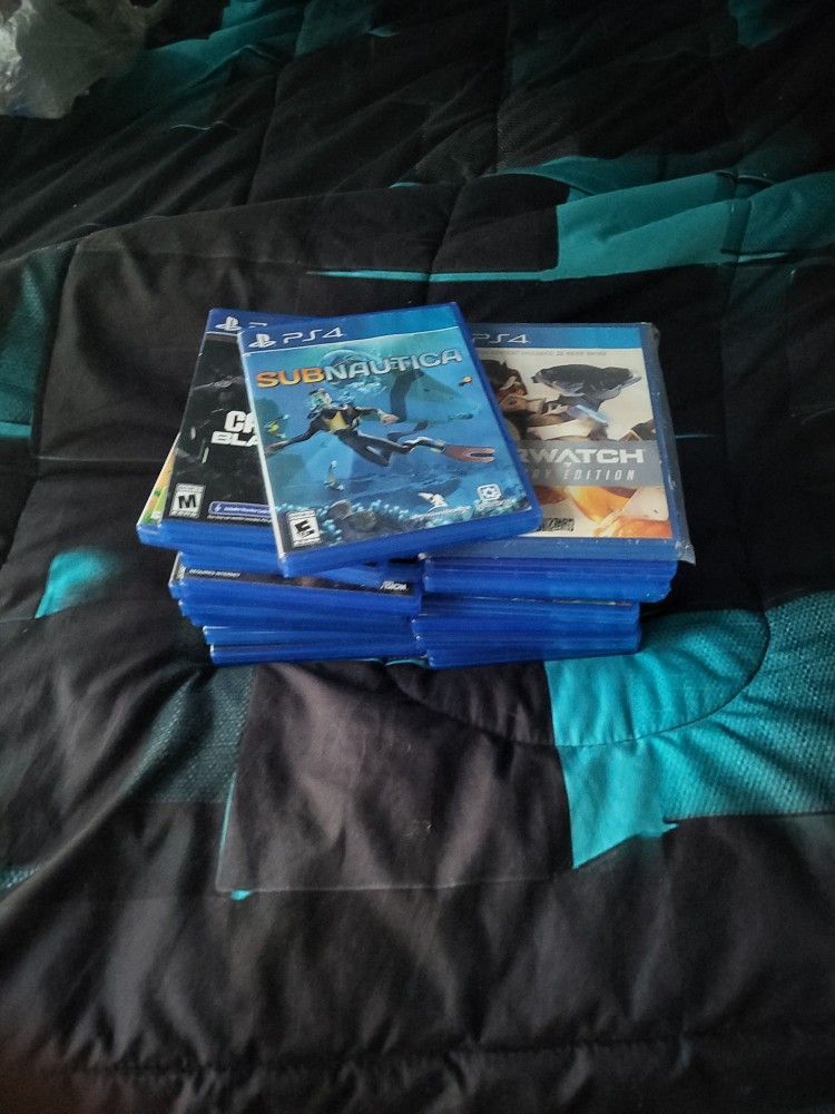 PS4 GAMES ( Used ) 19 Games