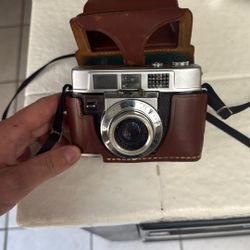 Kodak Automatic 35F Camera with Strap And Leather Case 