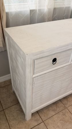 White Cabinet