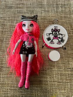 Rainbow High Shadow High Doll with Drum Accessory