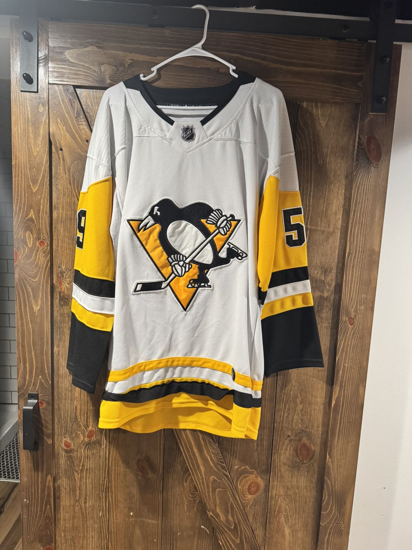 Jake Guentzel Jersey