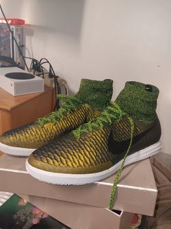 NIKE MAGISTAX PROXIMO IC DARK CITRON GREEN-BLACK-WHITE