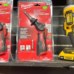 Milwaukee M12 12-Volt Lithium-Ion Cordless Soldering Iron (Tool-Only)