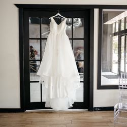 Bridal Wedding Dress Size 10- Can Be Alteted If Needed