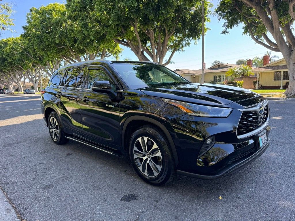 2021 Toyota Highlander Hybrid