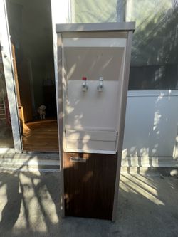 Oasis Water Cooler