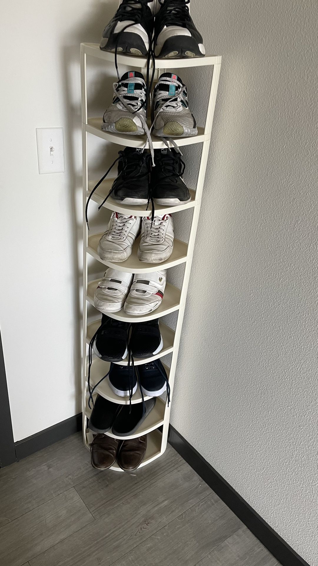 Shoe stand