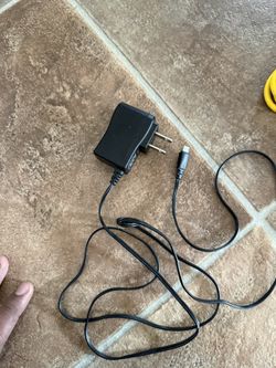 5v Flat Pin Charging Adapter