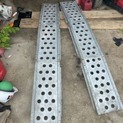 1300 Lb Weight Capacity Loading Ramp 