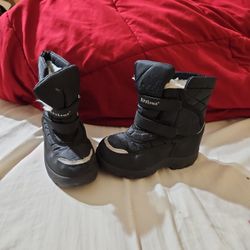 Boys snow boots