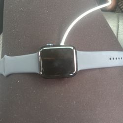 Apple Watch Series 8 / GPS+Wireless