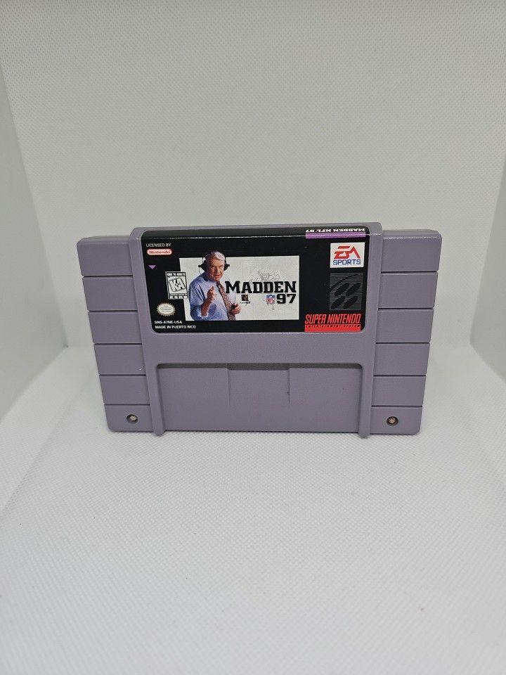 Madden NFL '97 SNES Super Nintendo Game
