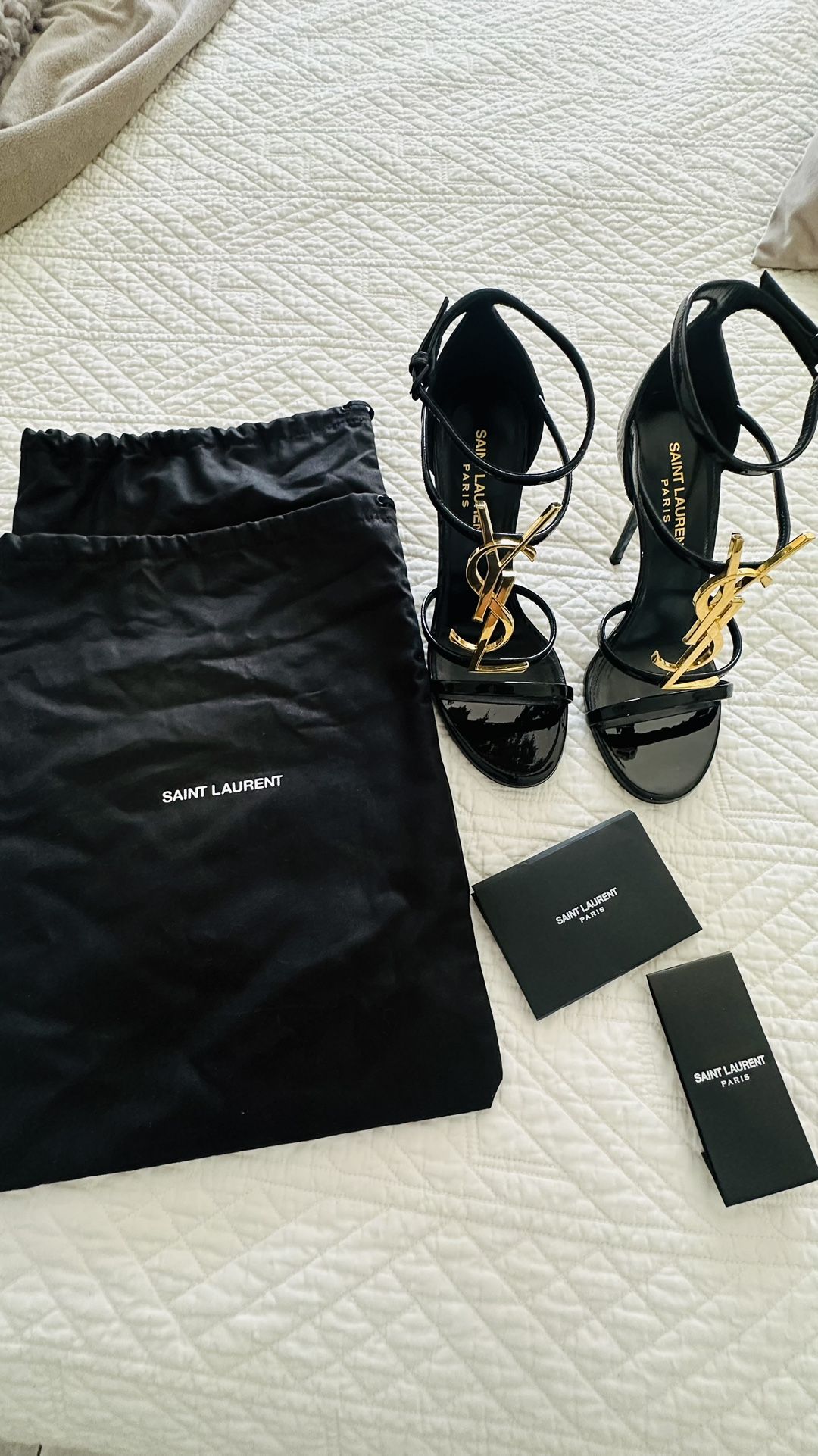 Saint Laurent Glossy Heels With Gold Logo