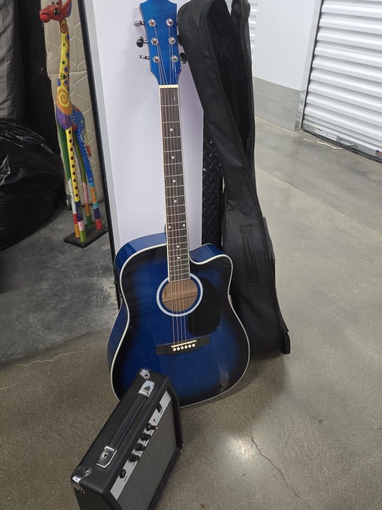 Acoustic Guitar With Amp